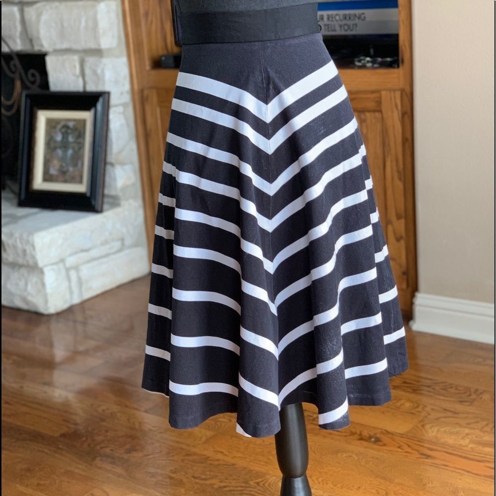 Banana‎ Republic Striped Chevron Skirt